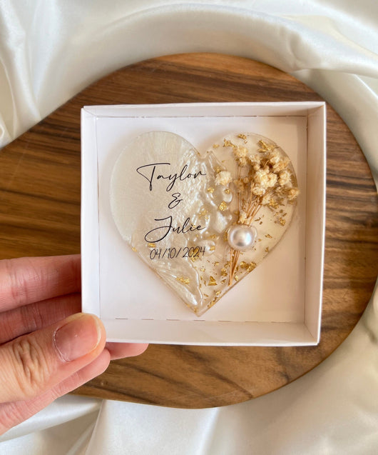 Personalized Dried Flower Wedding Magnet - Engagement & Bridal Shower Favor