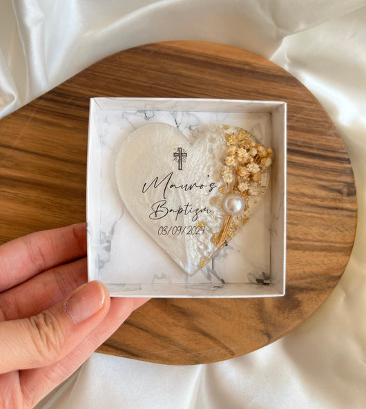 Personalized Dried Flower Wedding Magnet - Engagement & Bridal Shower Favor