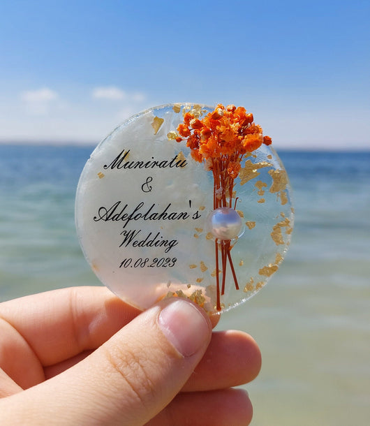 Personalized Wedding Favor Magnet – Custom Epoxy Keepsake for Guests