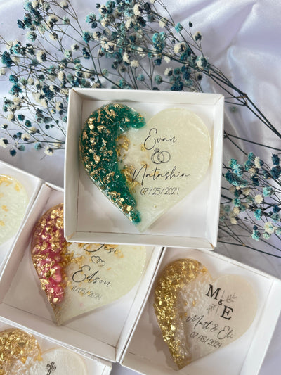 Personalized Wedding Favor Magnets for Guests – Epoxy Keepsake (Boxed or Unboxed)
