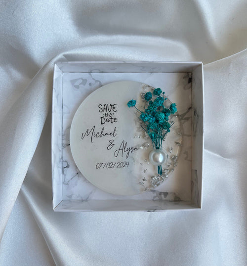 Custom Wedding Magnet Favor – Personalized Floral Keepsake for Guests
